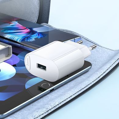 Купити Мережевий зарядний пристрій HOCO C109A(10.5W) Fighter single port charger White