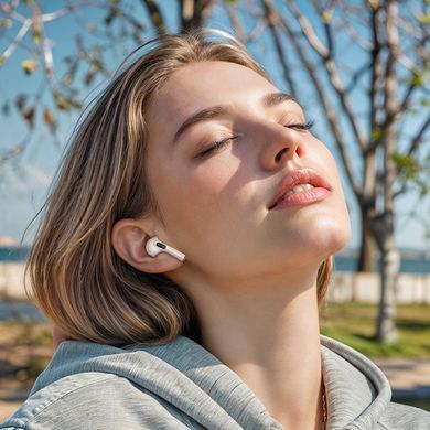 Купити Бездротові навушники BOROFONE BW84 Dream true wireless BT headset White