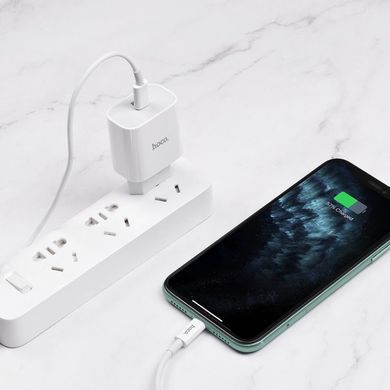 Купити Мережевий зарядний пристрій HOCO C76A Plus Speed source PD20W charger set(C to iP) White